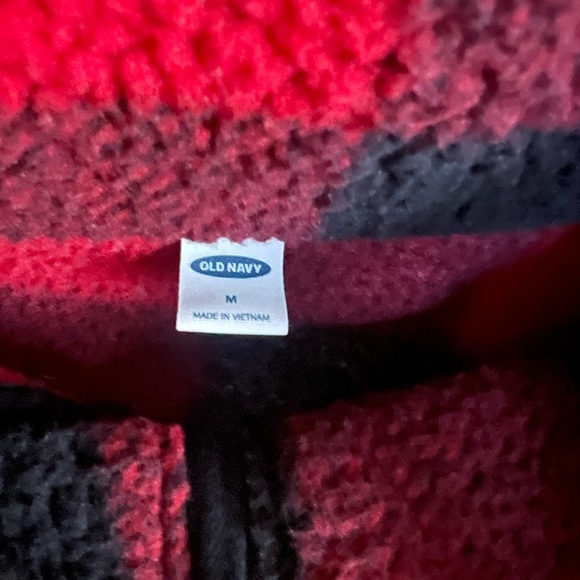 Red fleece pullover sweatshirt 
Size medium 
Old navy - Picture 3 of 3